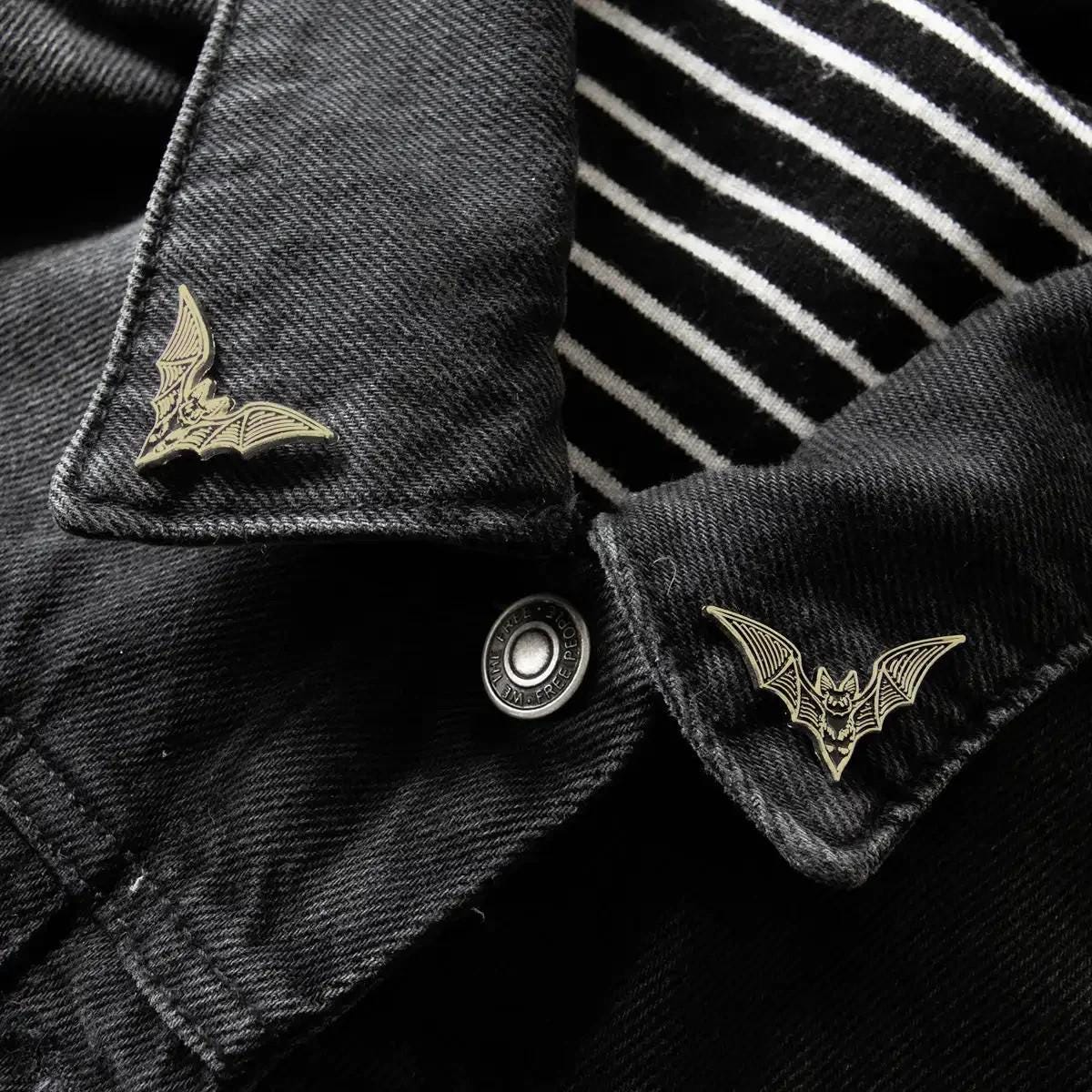 Bat Collar Point Enamel Pin Set | Gothic Lapel Pins | Witchy Halloween Accessory | Spooky Black & Silver Bat Brooch | Alternative Gift