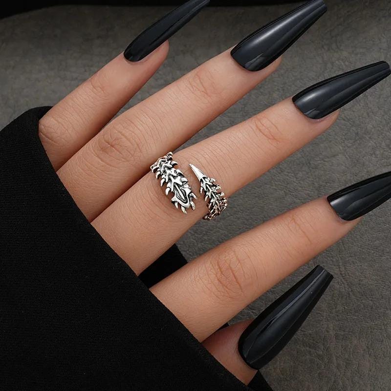 Kaneki Ken Kagune Spine Ring, Anime Ghoul Dragon Bone Ring, Gothic Punk Stainless Steel Ring for Men, Oxidized Bone Jewelry, Spine Bone Ring